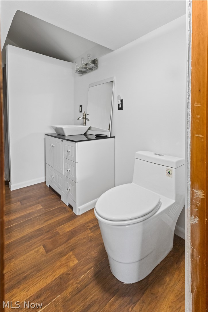 3080 County Road 33 Wintersville OH 43953