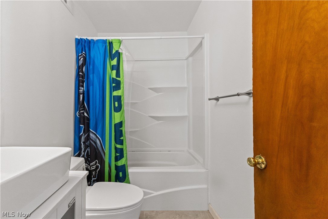 3080 County Road 33 Wintersville OH 43953