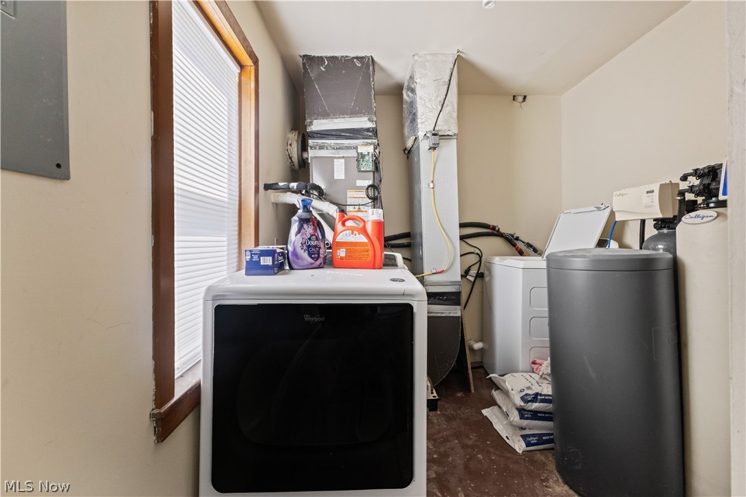 3080 County Road 33 Wintersville OH 43953