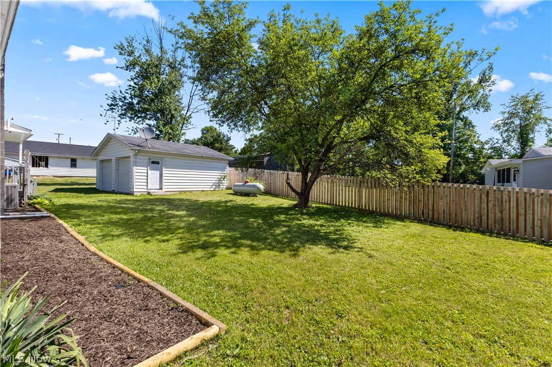 3080 County Road 33 Wintersville OH 43953
