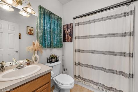 700 Harris Road Sheffield Lake OH 44054
