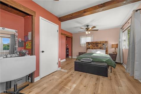 700 Harris Road Sheffield Lake OH 44054