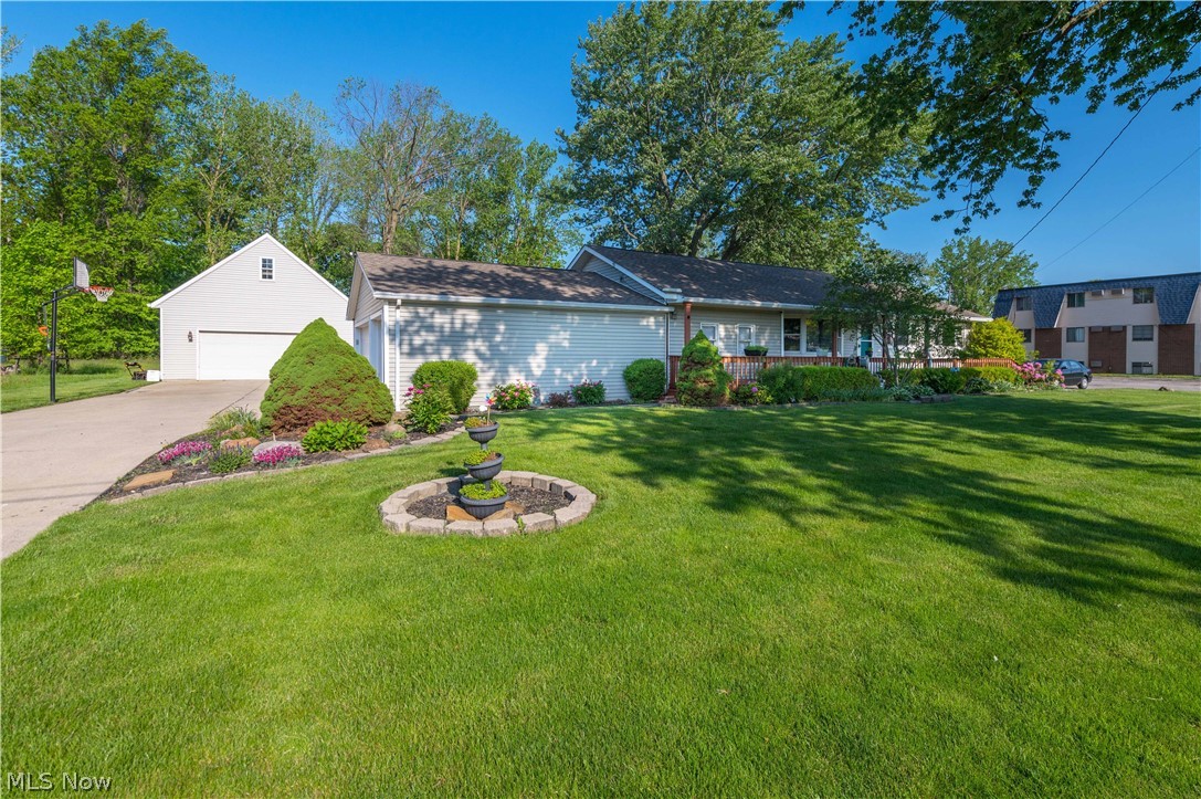 700 Harris Road Sheffield Lake OH 44054