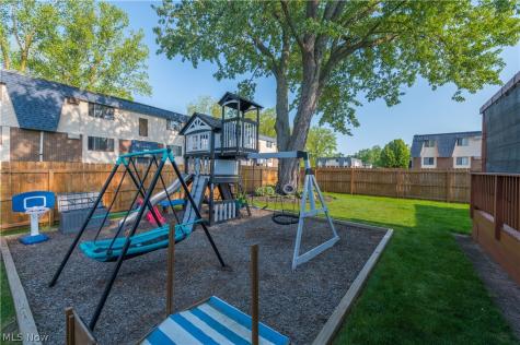 700 Harris Road Sheffield Lake OH 44054