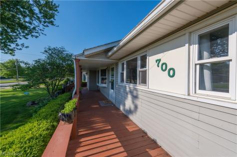 700 Harris Road Sheffield Lake OH 44054