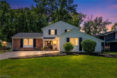 6424 Brighton Drive North Olmsted OH 44070