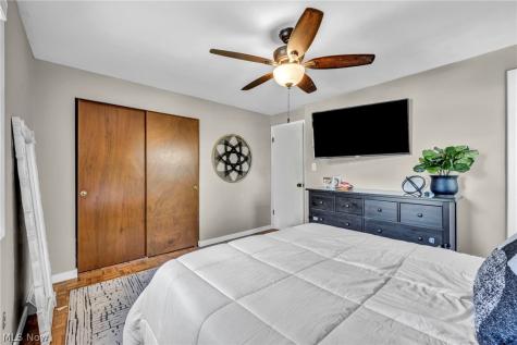 6424 Brighton Drive North Olmsted OH 44070