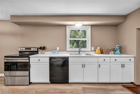 6424 Brighton Drive North Olmsted OH 44070