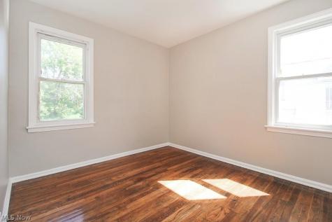 16713 Lotus Drive Cleveland OH 44128