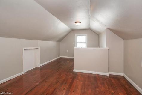 16713 Lotus Drive Cleveland OH 44128