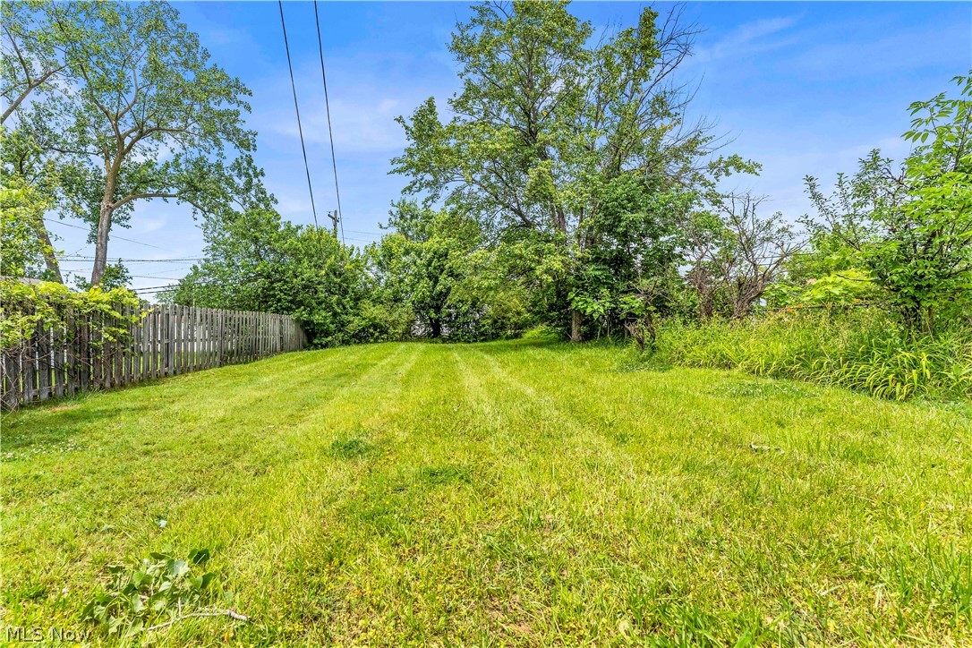 16713 Lotus Drive Cleveland OH 44128