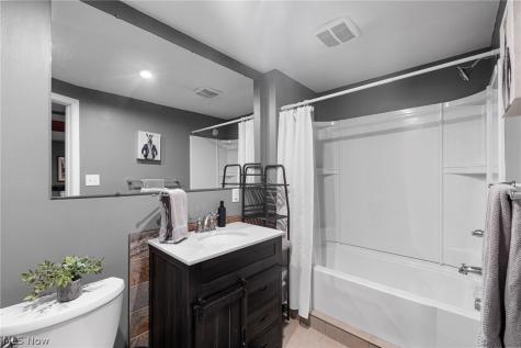 1558 Empire Road Wickliffe OH 44092