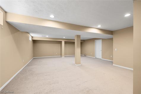 190 Cobblestone Court Berea OH 44017