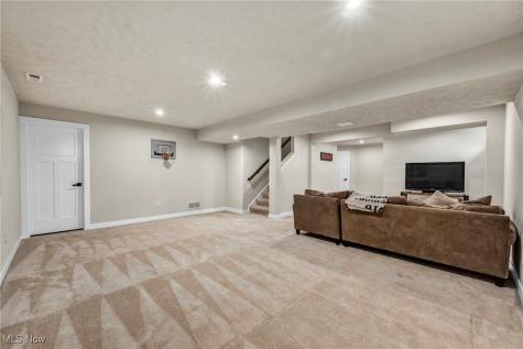 38777 Country Club Drive Avon OH 44011