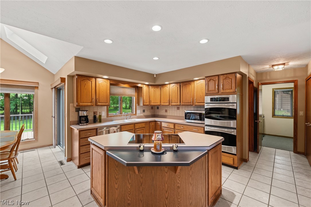 6683 Tudor Circle North Royalton OH 44133