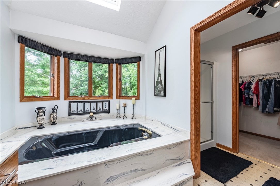6683 Tudor Circle North Royalton OH 44133