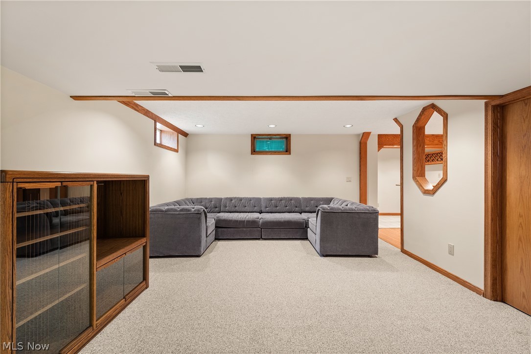 6683 Tudor Circle North Royalton OH 44133