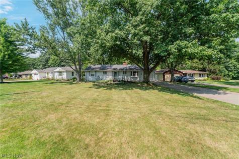1094 N Pasadena Avenue Elyria OH 44035
