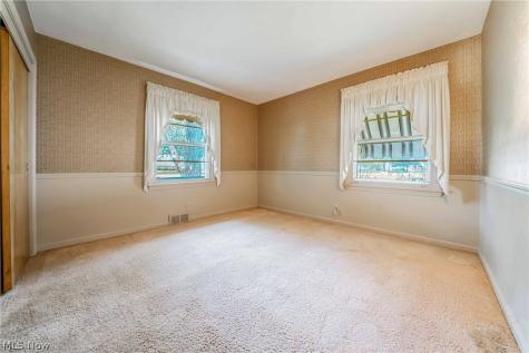 1094 N Pasadena Avenue Elyria OH 44035