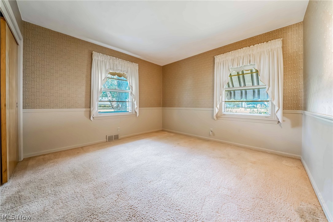1094 N Pasadena Avenue Elyria OH 44035
