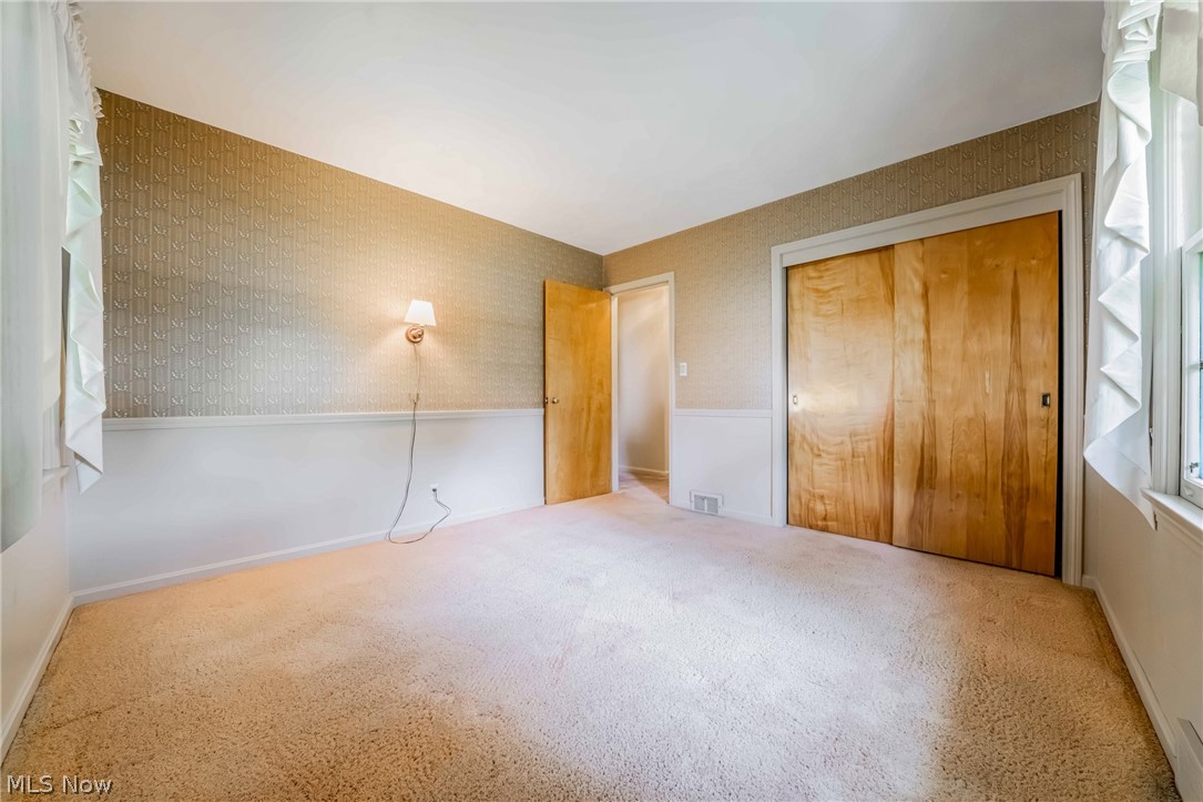 1094 N Pasadena Avenue Elyria OH 44035