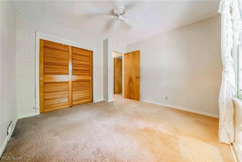 1094 N Pasadena Avenue Elyria OH 44035