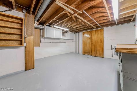 1094 N Pasadena Avenue Elyria OH 44035