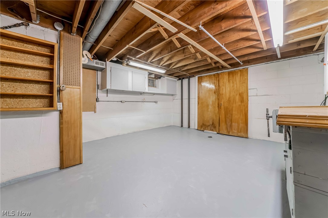 1094 N Pasadena Avenue Elyria OH 44035
