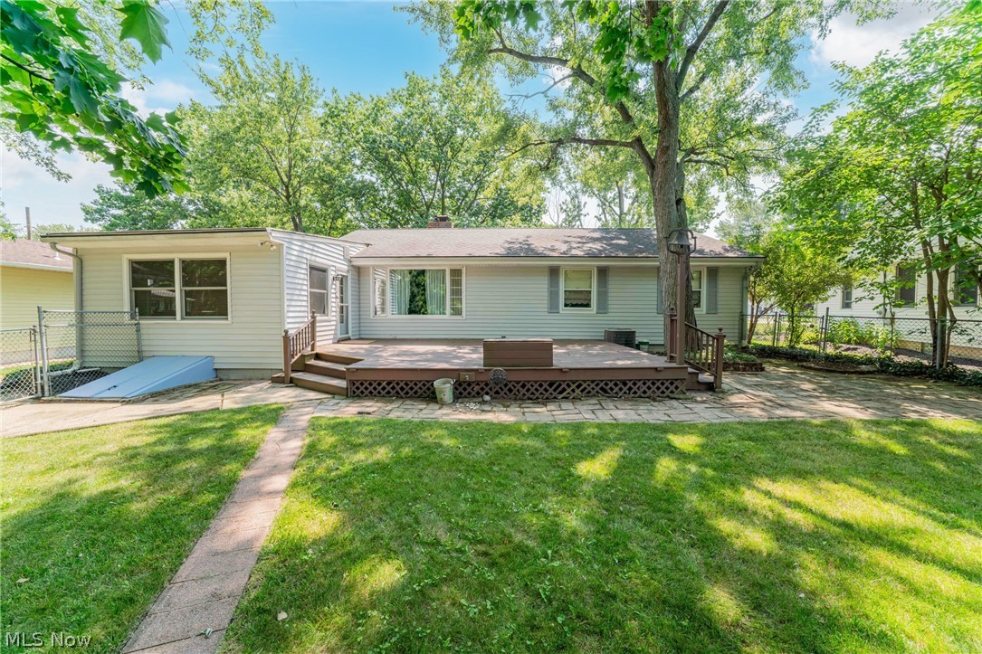 1094 N Pasadena Avenue Elyria OH 44035