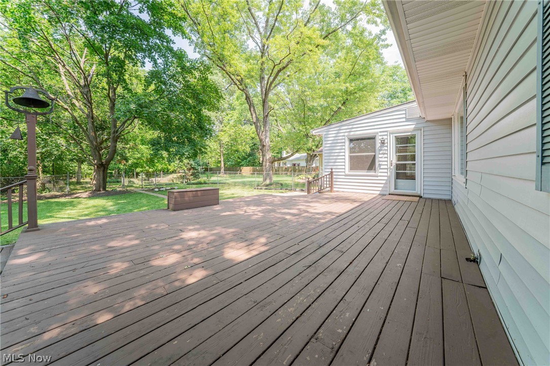 1094 N Pasadena Avenue Elyria OH 44035