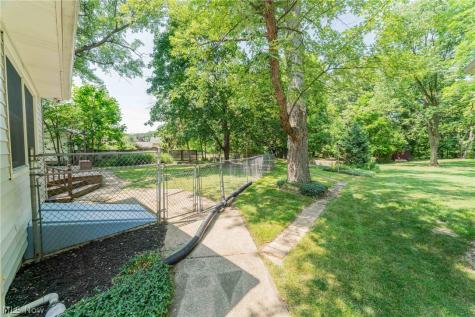 1094 N Pasadena Avenue Elyria OH 44035