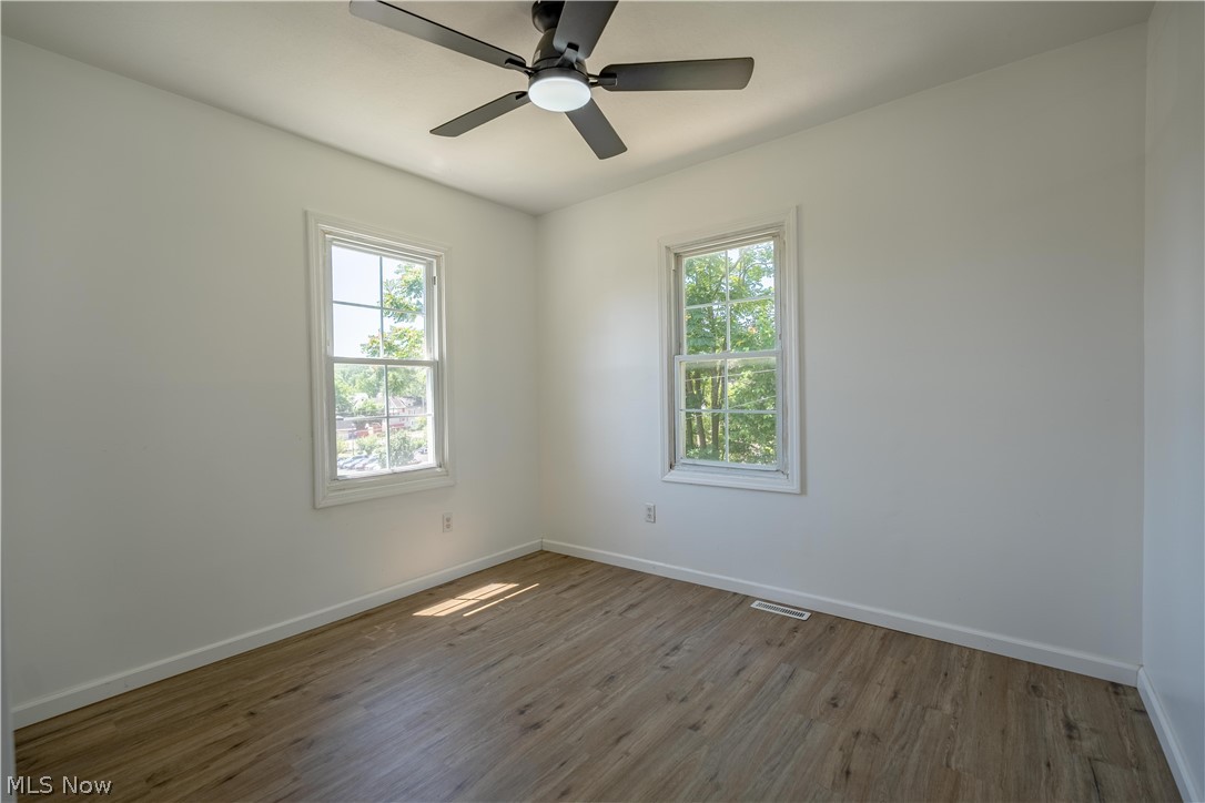 155 Fernwood Avenue Barberton OH 44203
