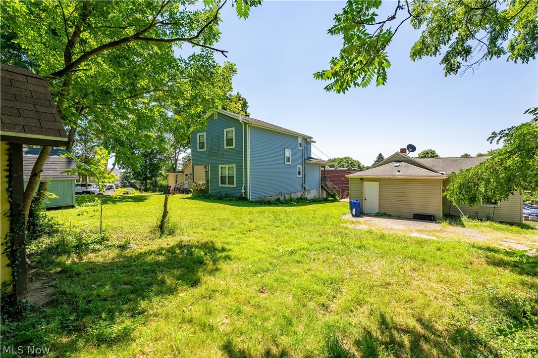 155 Fernwood Avenue Barberton OH 44203