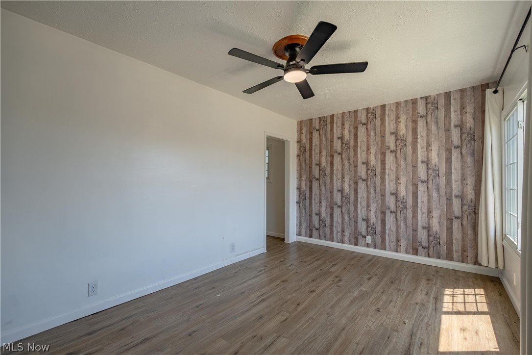 155 Fernwood Avenue Barberton OH 44203