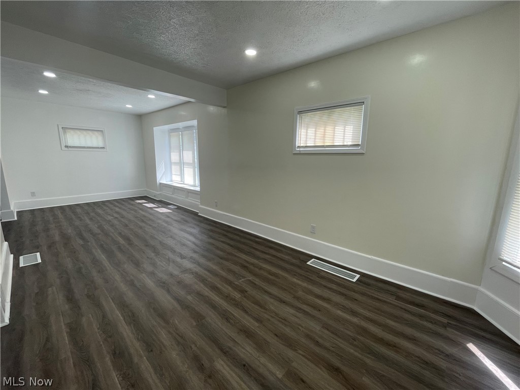 14101 Strathmore Avenue East Cleveland OH 44112