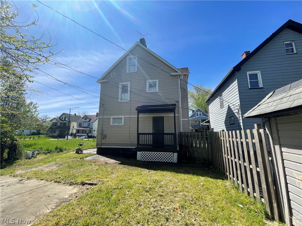 14101 Strathmore Avenue East Cleveland OH 44112
