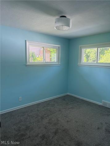 1574 Sunview Road Lyndhurst OH 44124