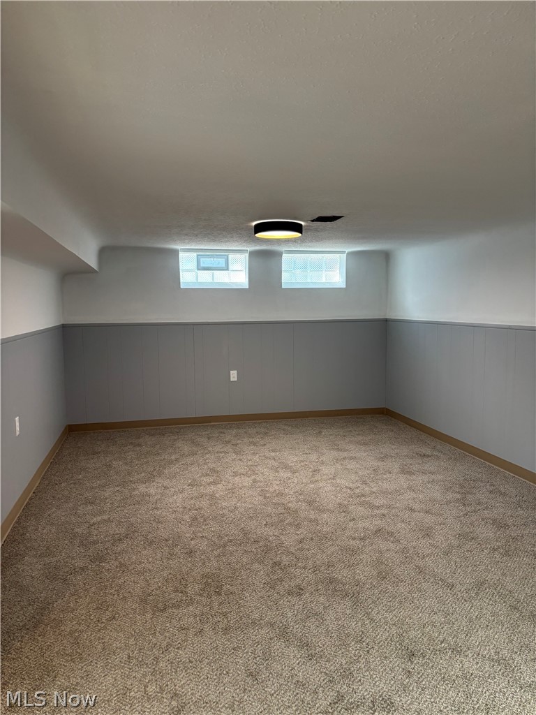 1574 Sunview Road Lyndhurst OH 44124