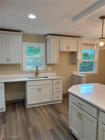 1574 Sunview Road Lyndhurst OH 44124