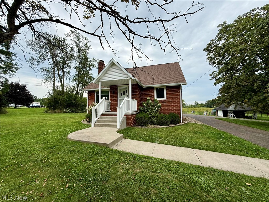 2476 Ravenna Avenue NE East Canton OH 44730
