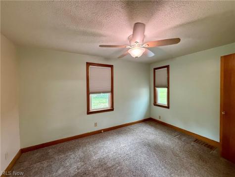 2476 Ravenna Avenue NE East Canton OH 44730