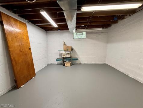 2476 Ravenna Avenue NE East Canton OH 44730