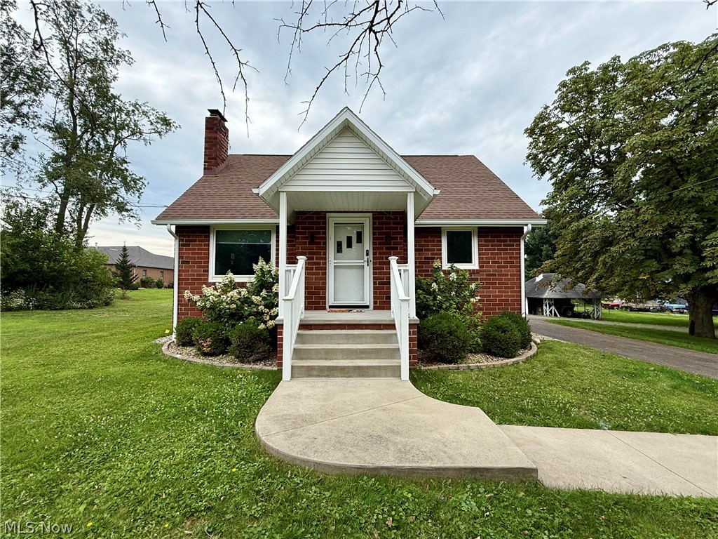 2476 Ravenna Avenue NE East Canton OH 44730