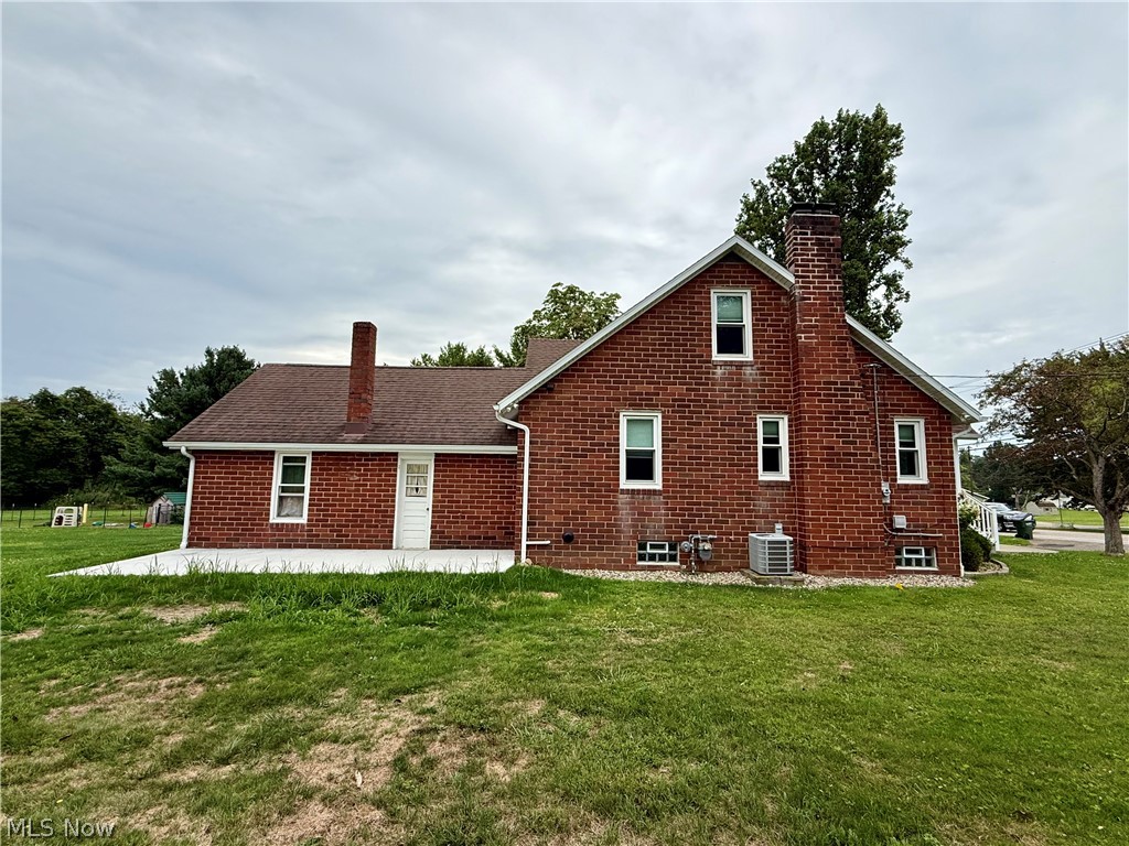 2476 Ravenna Avenue NE East Canton OH 44730