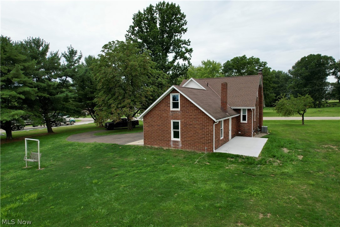 2476 Ravenna Avenue NE East Canton OH 44730