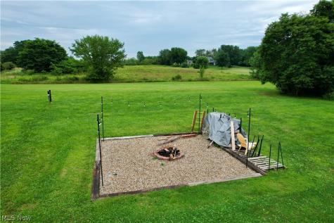 2476 Ravenna Avenue NE East Canton OH 44730