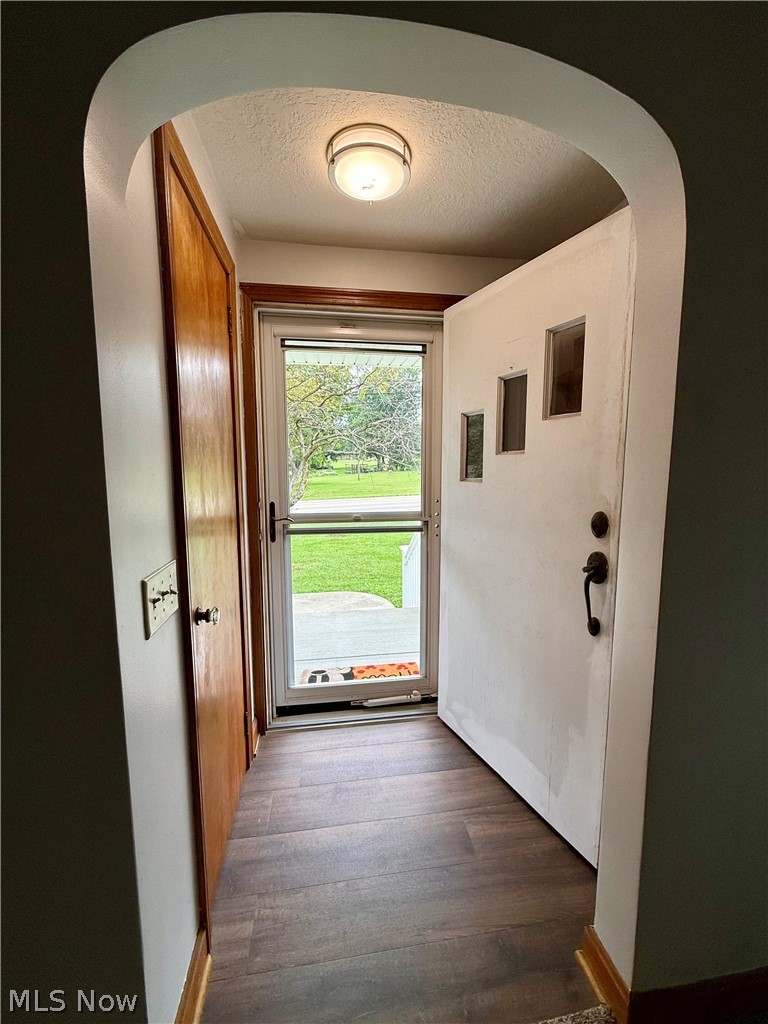 2476 Ravenna Avenue NE East Canton OH 44730