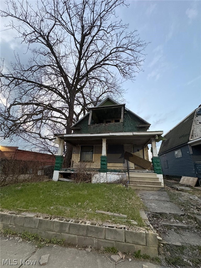 5609 Grand Avenue Cleveland OH 44104