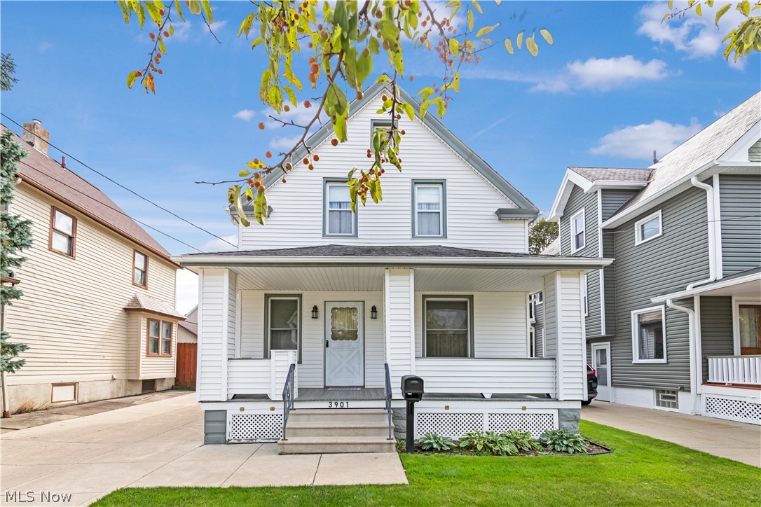 3901 Henritze Avenue Cleveland OH 44109