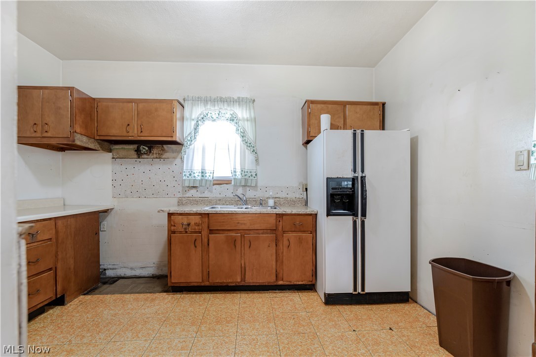 3901 Henritze Avenue Cleveland OH 44109